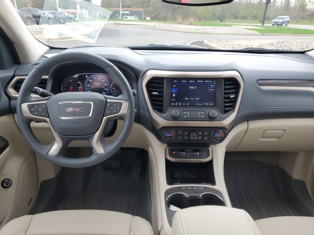 Used 2023 GMC Acadia Denali w/ Trailering Package image 27