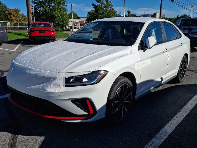 New 2027 Volkswagen Jetta GLI Autobahn FWD image 2