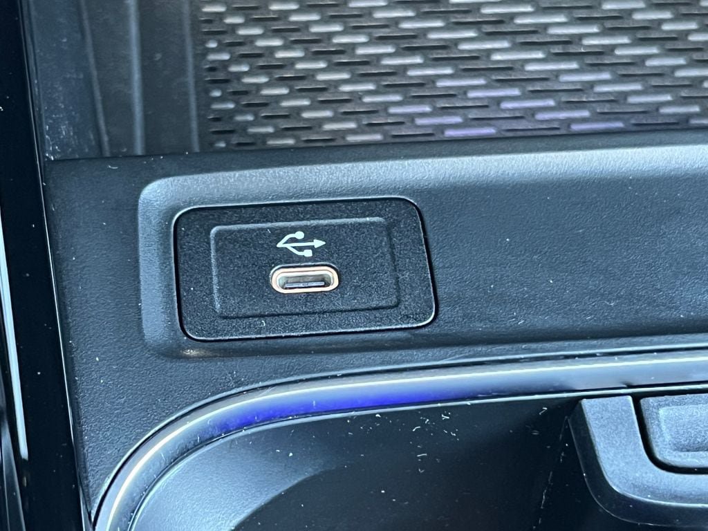 New 2026 Mercedes-Benz GLB 250 4MATIC image 30