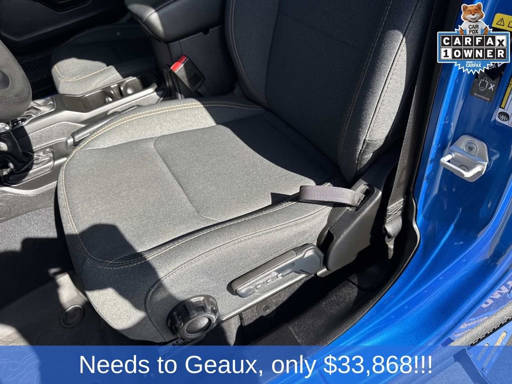 Used 2025 Jeep Wrangler Sport image 37