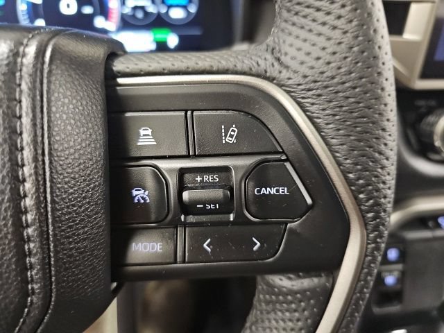 Used 2026 Toyota Sequoia Limited AWD/4WD image 21