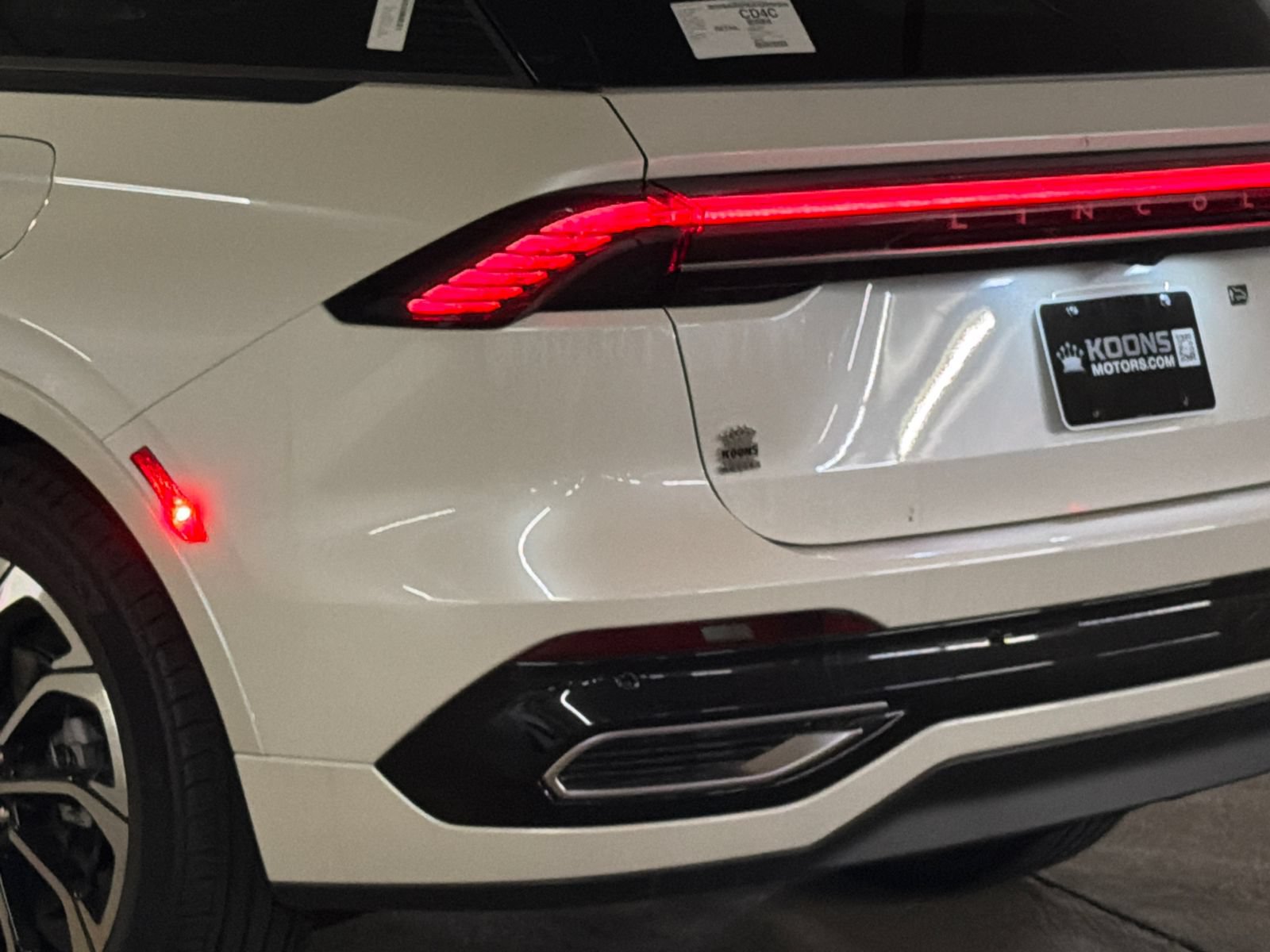 New 2026 Lincoln Nautilus Reserve AWD/4WD image 6