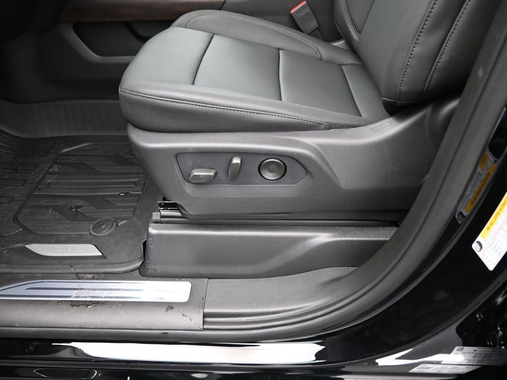 New 2026 GMC Sierra 1500 SLT w/ SLT Premium Plus Package image 10