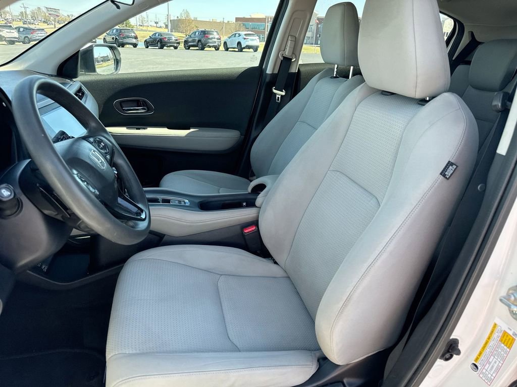 Used 2021 Honda HR-V EX image 11