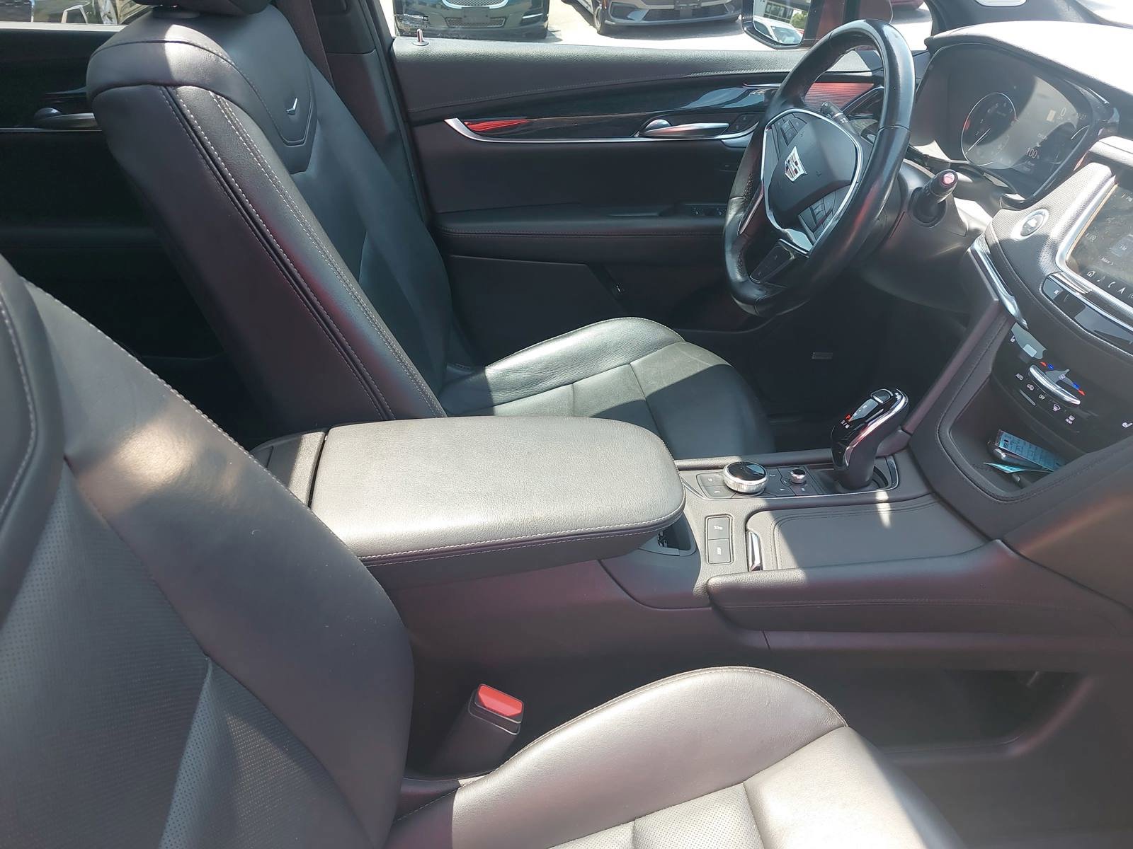 Used 2023 Cadillac XT5 Premium Luxury FWD image 10