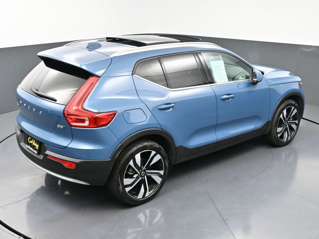 Used 2024 Volvo XC40 B5 Ultimate w/ Protection Package image 46