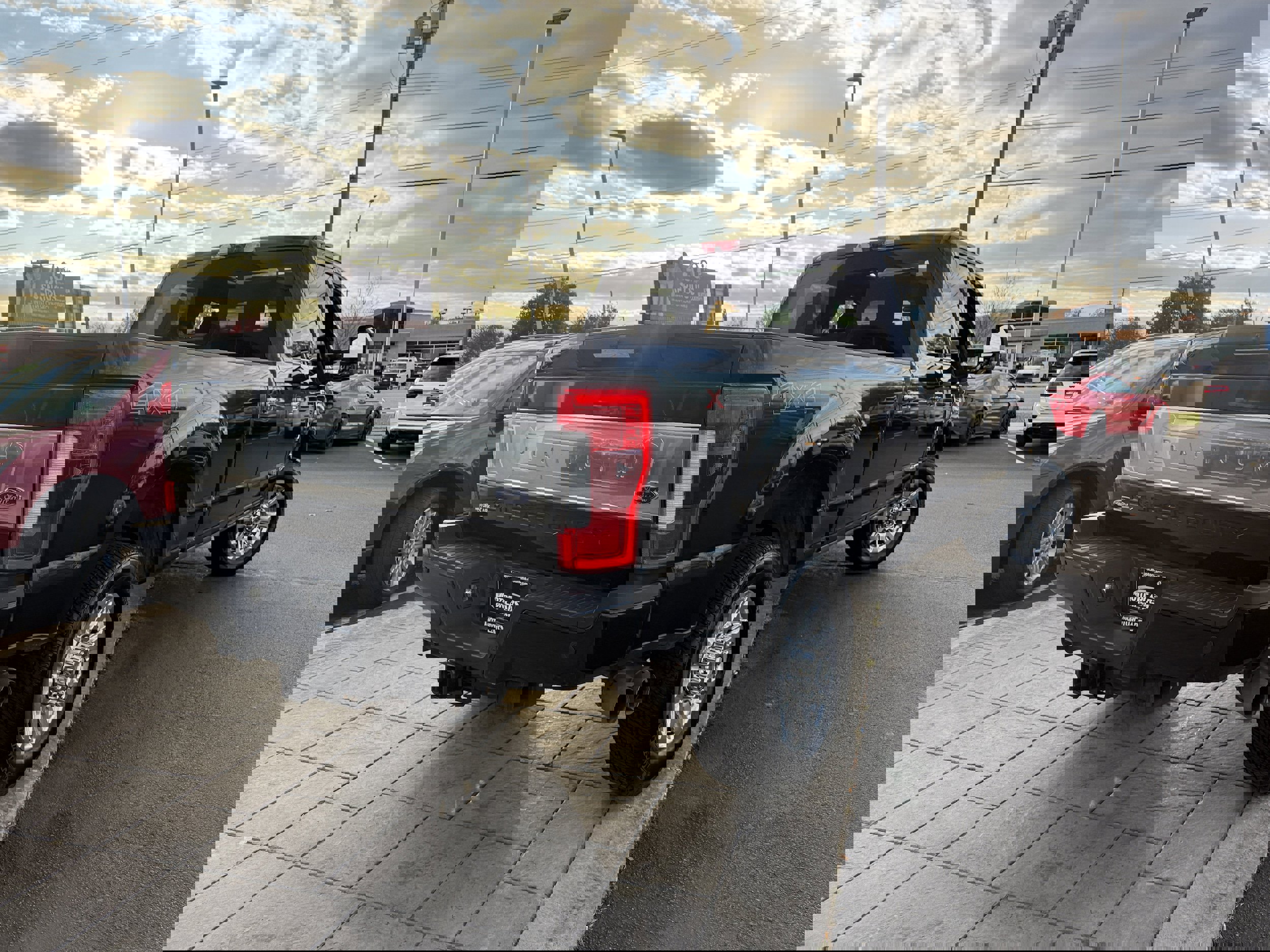 Used 2017 Ford F350 Platinum w/ Platinum Ultimate Package image 20