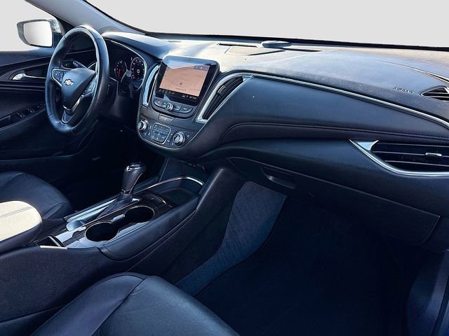 Used 2019 Chevrolet Malibu Premier w/ Sun and Wheel Package image 37