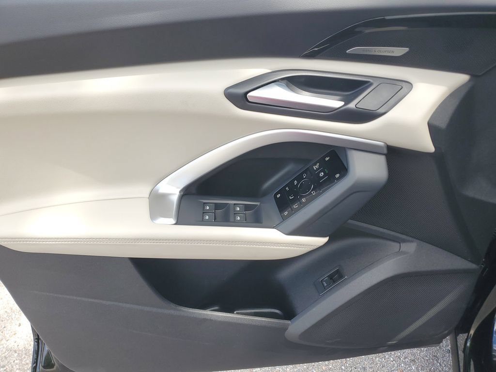 Certified 2025 Audi Q5 Premium w/ Premium Plus AWD/4WD image 25