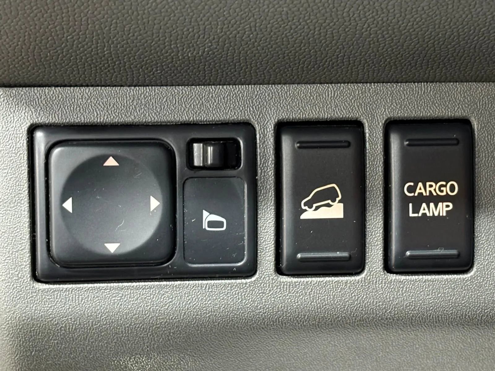 Used 2016 Nissan Frontier SV image 28