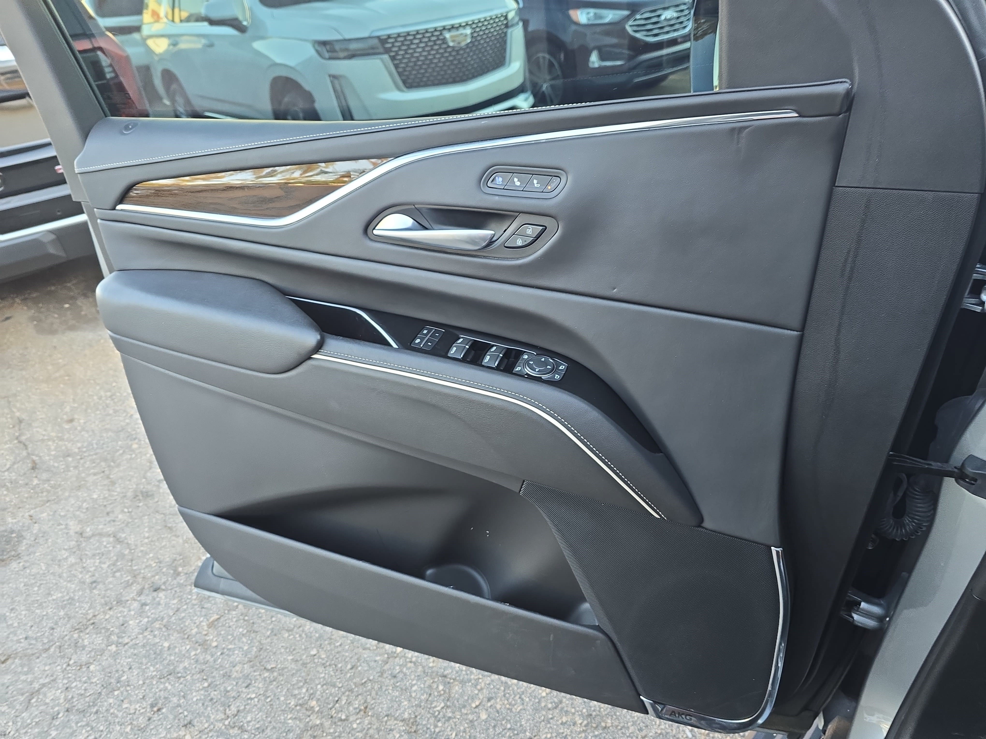 Certified 2024 Cadillac Escalade Sport Platinum AWD/4WD image 28
