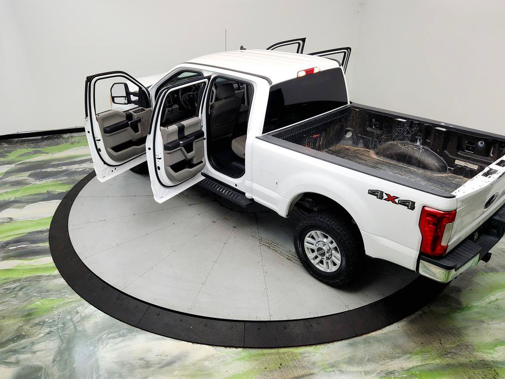 Used 2019 Ford F250 XLT w/ Snow Plow Prep Package AWD/4WD image 38