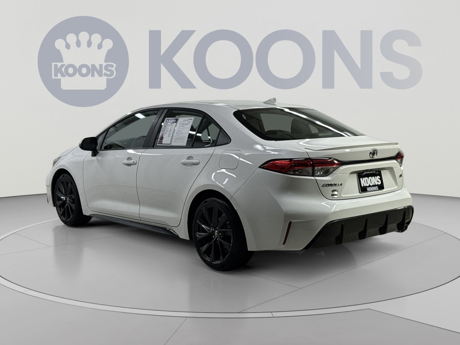 Used 2025 Toyota Corolla SE FWD image 18