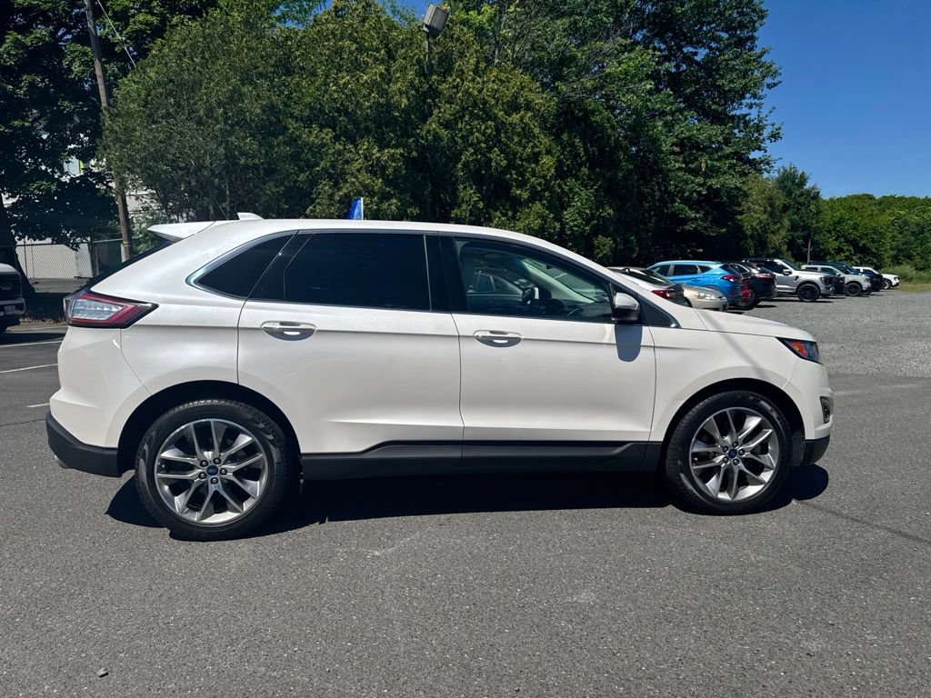 Used 2018 Ford Edge Titanium w/ Equipment Group 301A AWD/4WD image 6