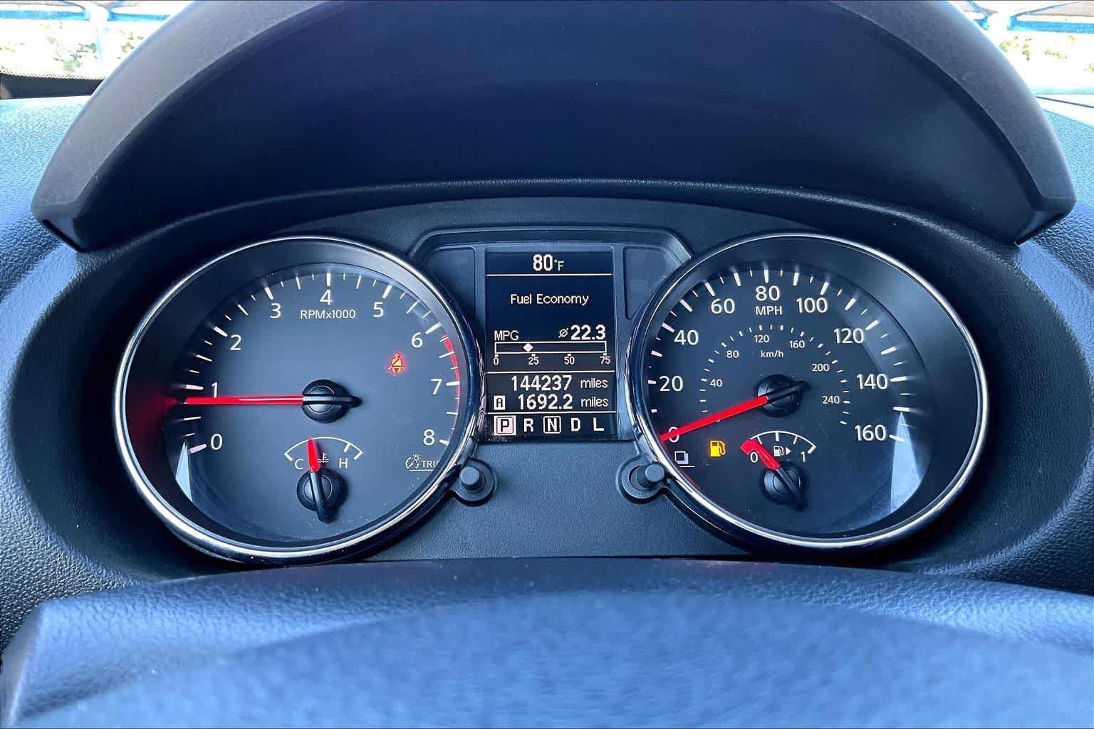 Used 2013 Nissan Rogue SV AWD/4WD image 26