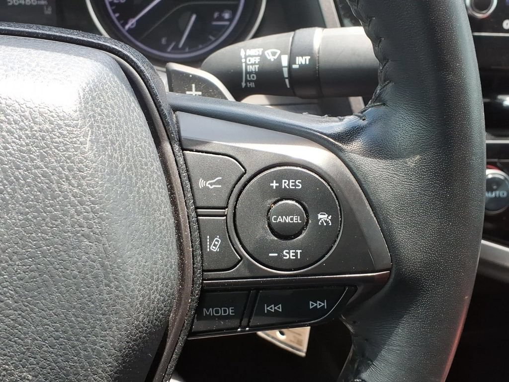 Used 2022 Toyota Camry SE FWD image 18