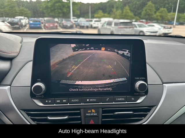 Used 2023 Nissan Altima 2.5 SR FWD image 14