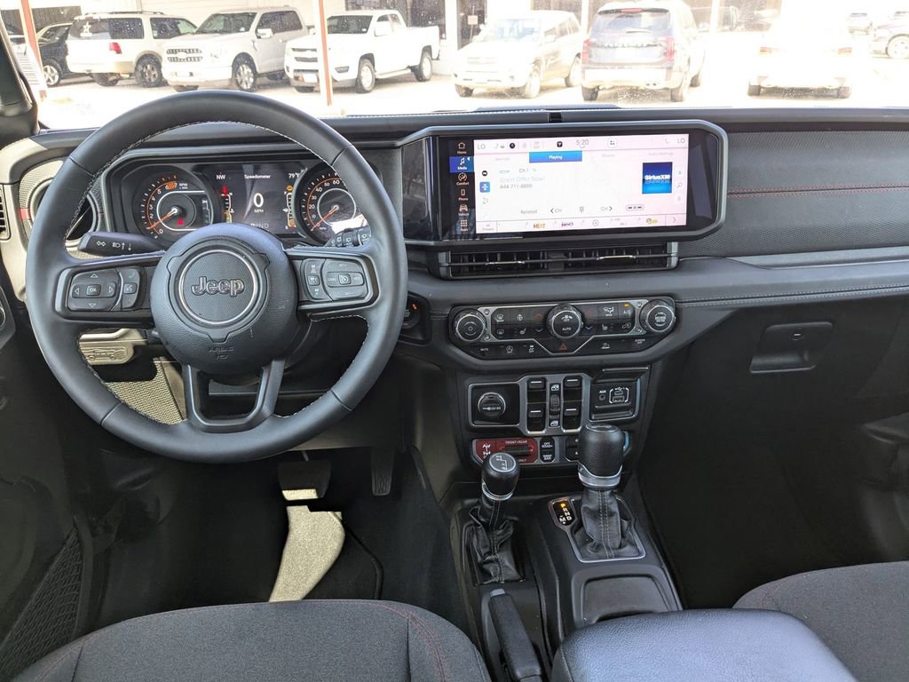 Used 2025 Jeep Wrangler Unlimited Rubicon w/ Convenience Group image 26
