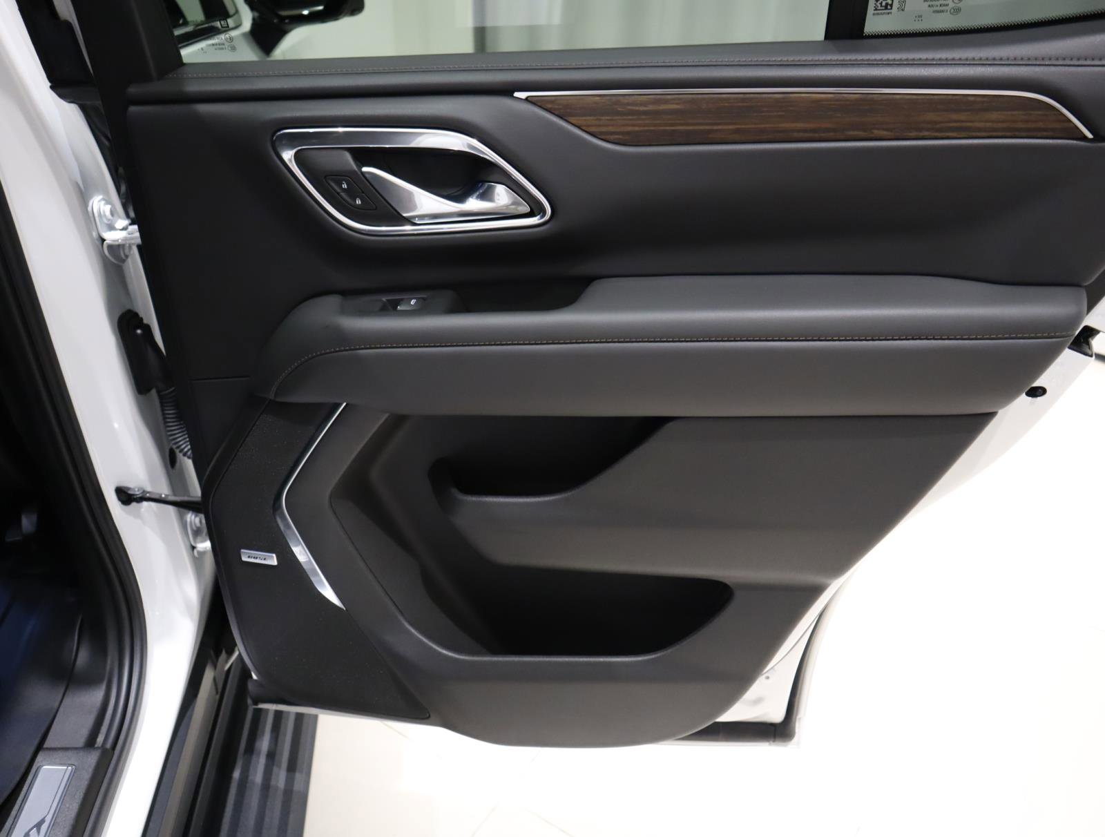 Used 2023 Chevrolet Tahoe High Country w/ Premium Package 2 image 13