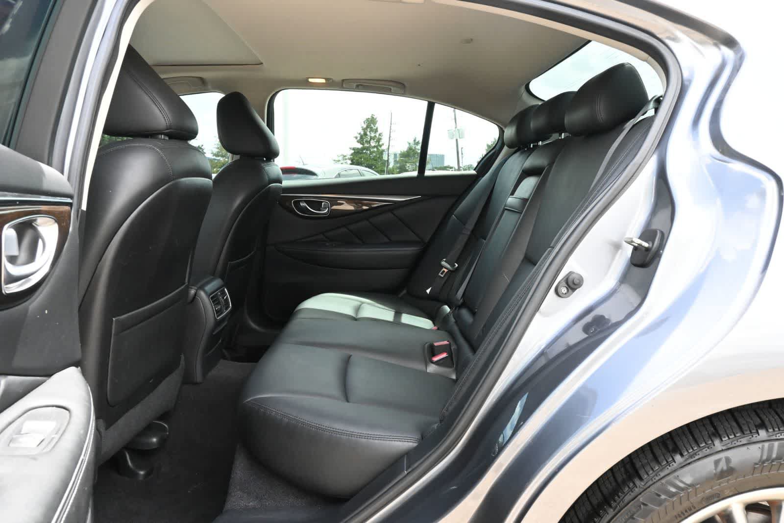 Used 2018 INFINITI Q50 Luxe AWD/4WD image 19