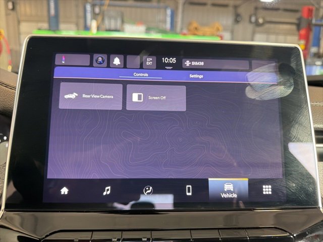 Used 2024 Jeep Compass Latitude w/ Sun and Sound Group image 27