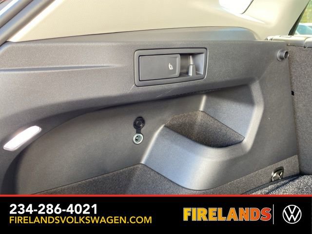 New 2025 Volkswagen Tiguan SE image 61