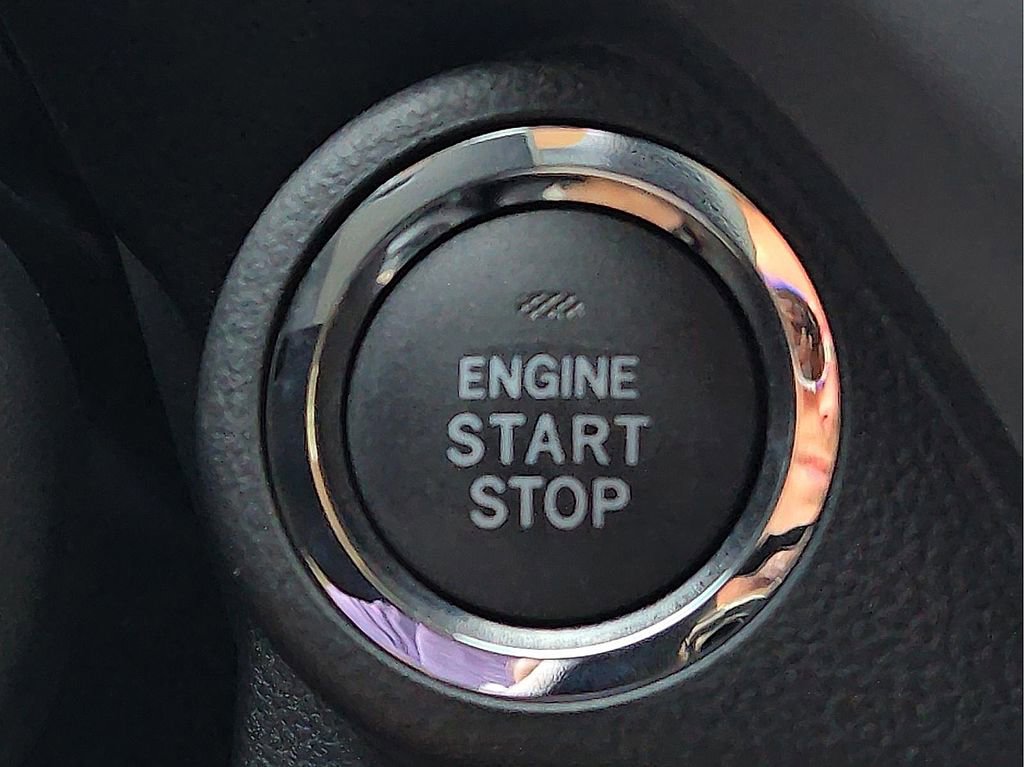 Certified 2025 Subaru Crosstrek 2.0i Premium image 17