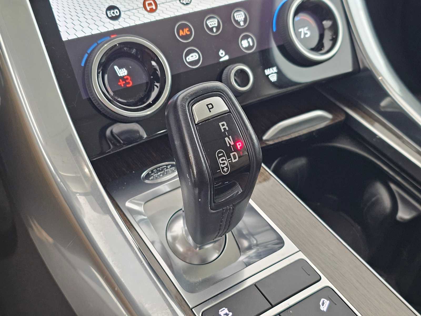 Used 2018 Land Rover Range Rover Sport HSE image 30