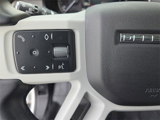 Used 2023 Land Rover Defender 110 SE image 16