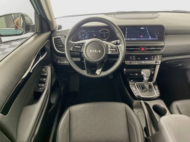 Used 2026 Kia Seltos EX FWD image 23
