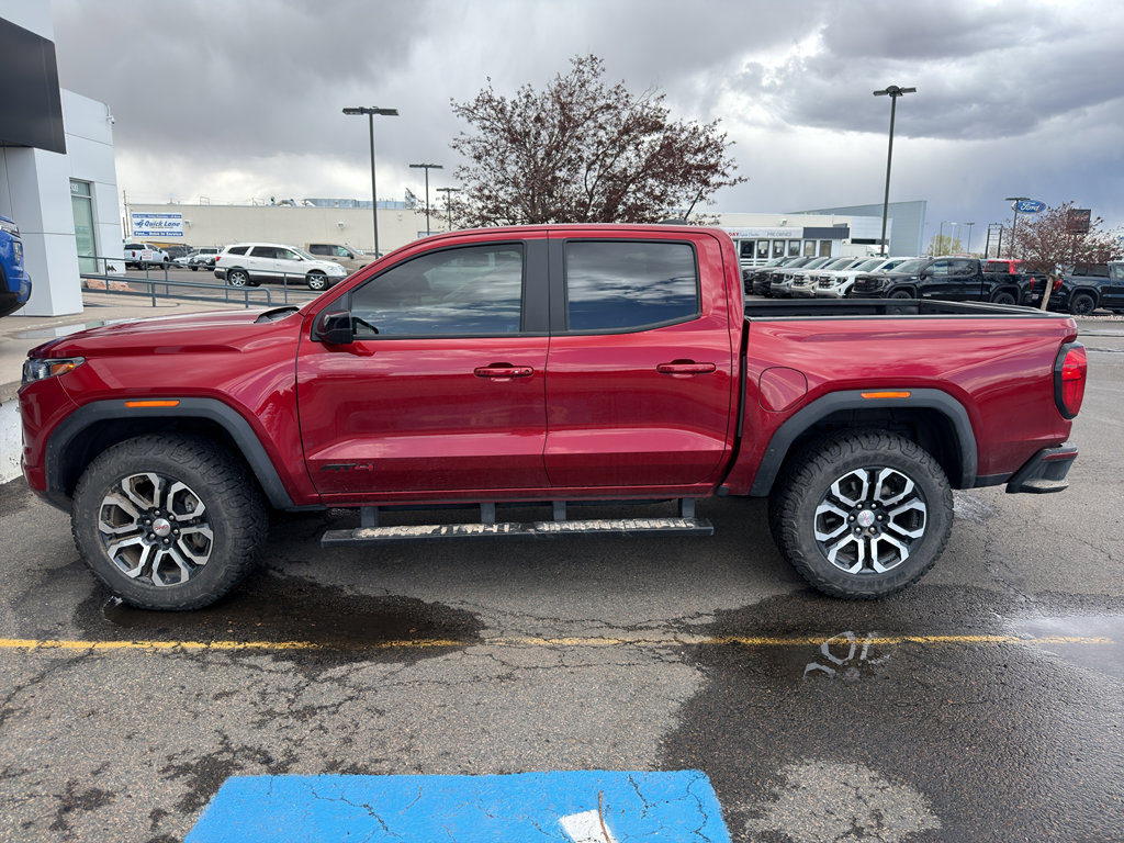 Certified 2024 GMC Canyon AT4 w/ AT4 Premium Package AWD/4WD image 3