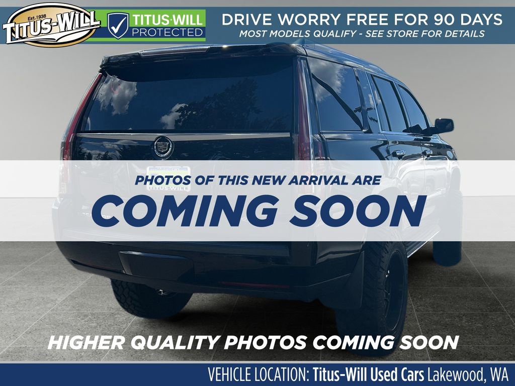 Used 2015 Cadillac Escalade Luxury image 4