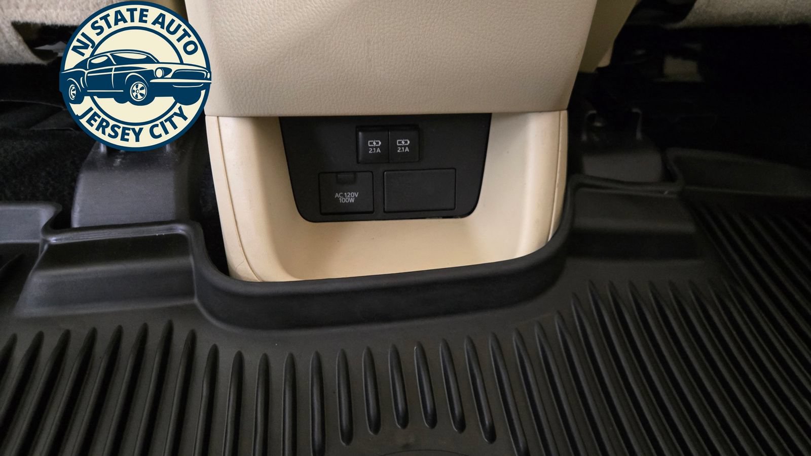 Used 2017 Toyota Highlander Limited w/ Protection Package #3 AWD/4WD image 30