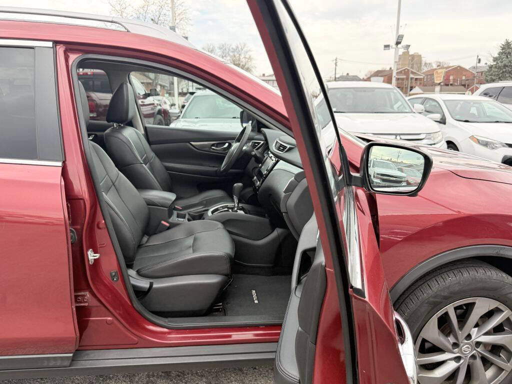 Used 2016 Nissan Rogue SL w/ SL Premium Package image 19