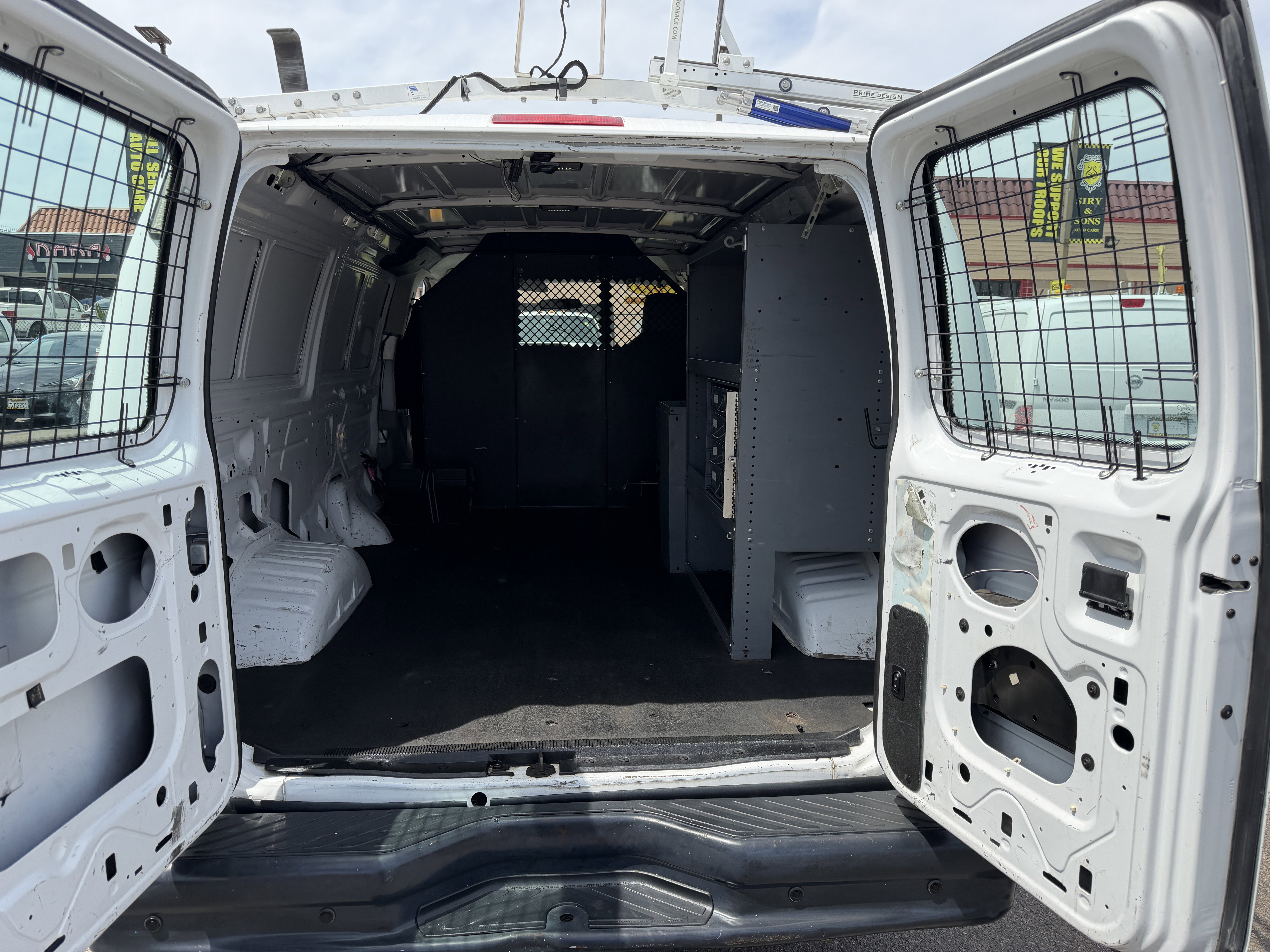 Used 2013 Ford E-150 and Econoline 150 w/ PWR Group RWD image 9