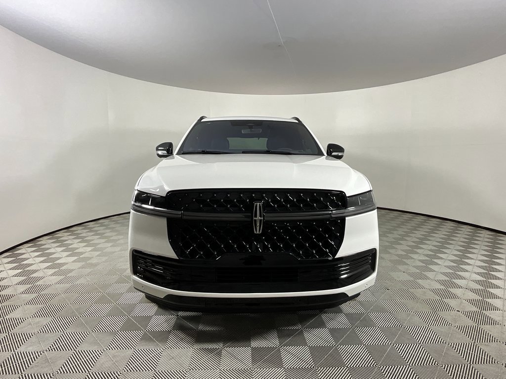 Used 2025 Lincoln Navigator Reserve w/ Jet Appearance Package image 7