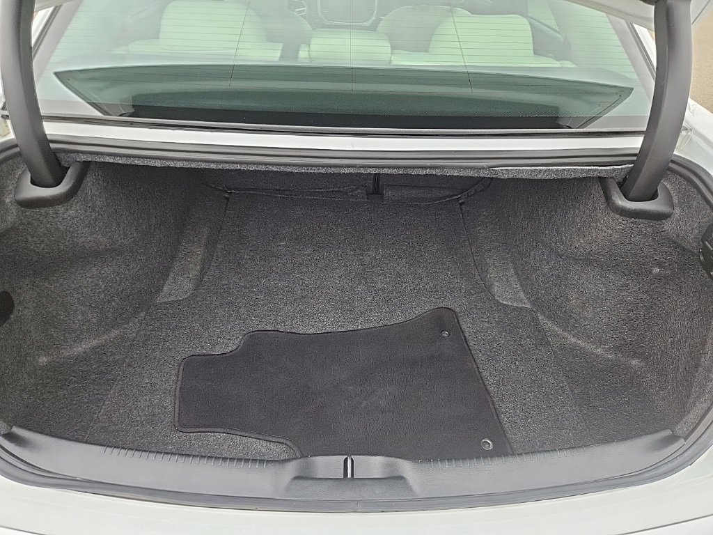 Certified 2023 Chrysler 300 Touring image 25