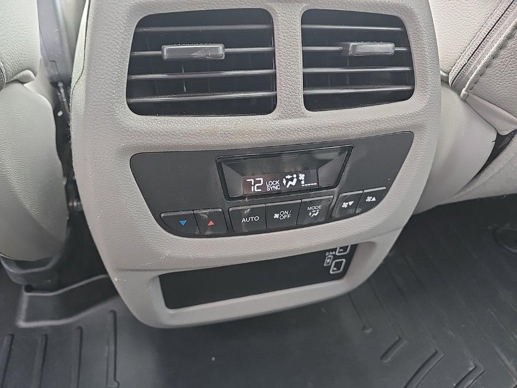 Used 2021 Honda Pilot Special Edition image 11