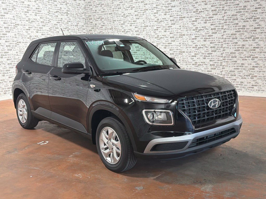 New 2026 Hyundai Venue SE
