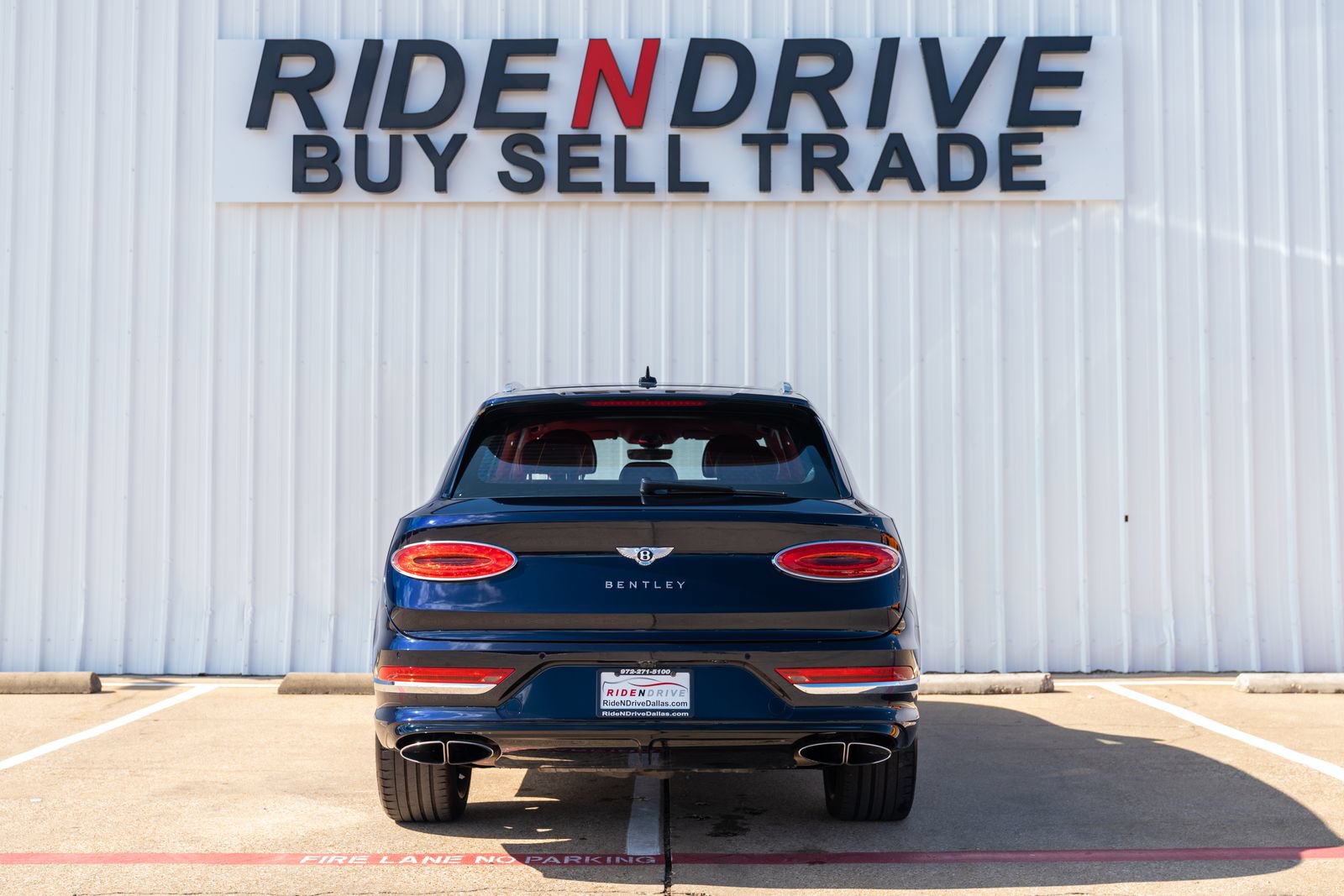 Used 2021 Bentley Bentayga AWD/4WD image 5