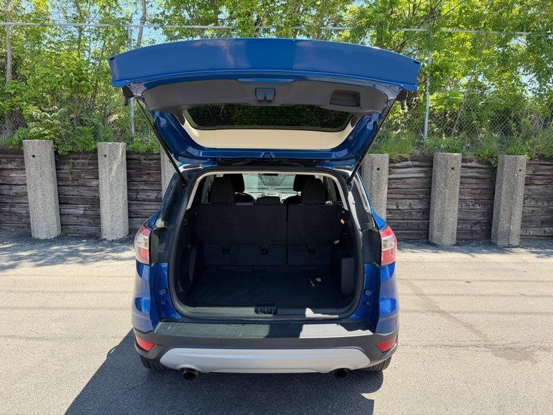 Used 2017 Ford Escape SE w/ Equipment Group 201A AWD/4WD image 25