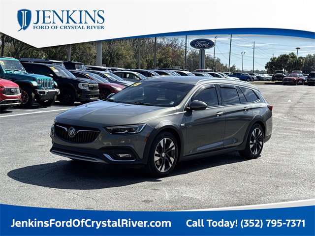 Used 2018 Buick Regal Essence w/ Driver Confidence Package #1 image 1