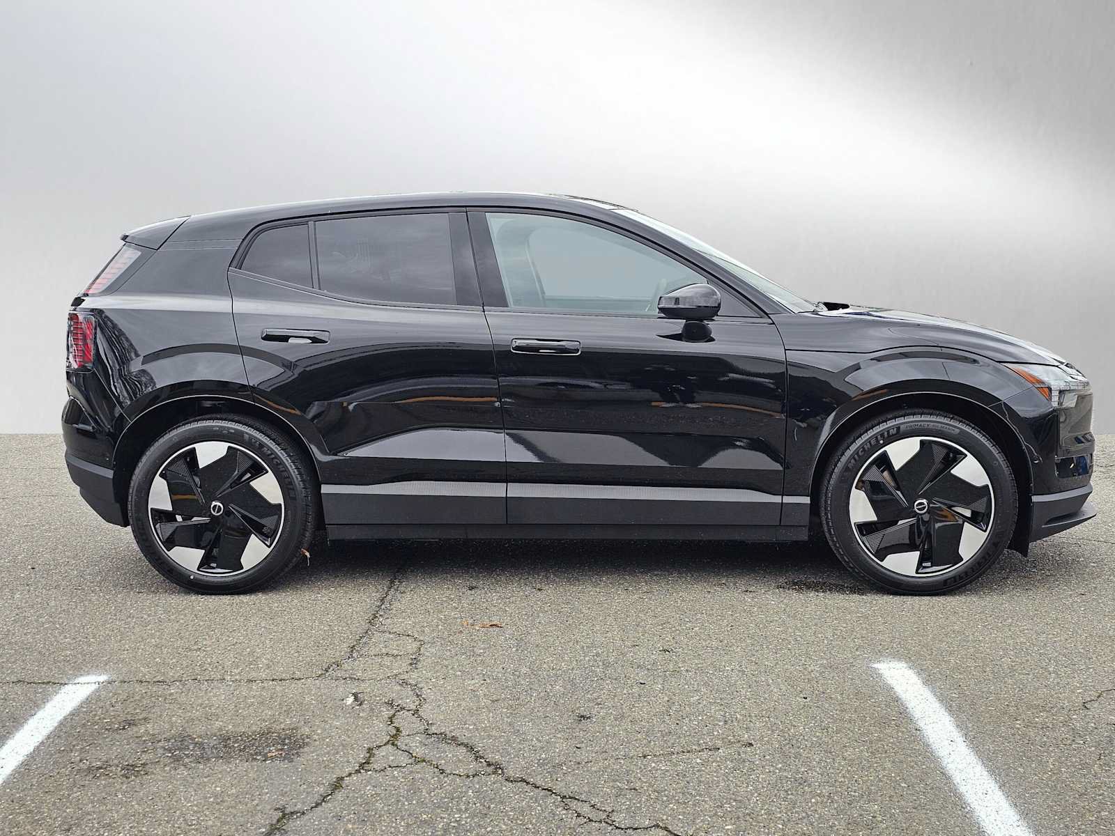 New 2026 Volvo EX30 Ultra w/ Protection Package Premier AWD/4WD image 2