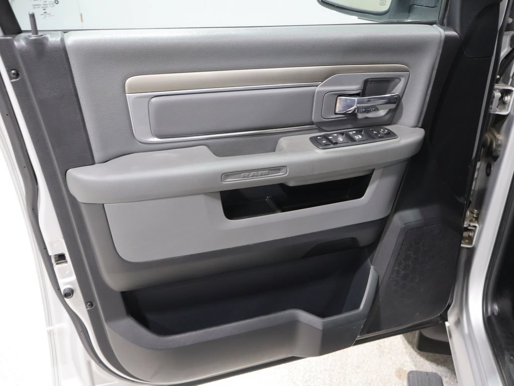 Used 2017 RAM 1500 Big Horn AWD/4WD image 13
