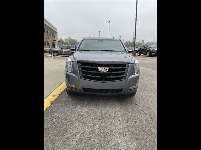 Used 2020 Cadillac Escalade ESV Luxury w/ Escalade Sport Edition AWD/4WD image 5