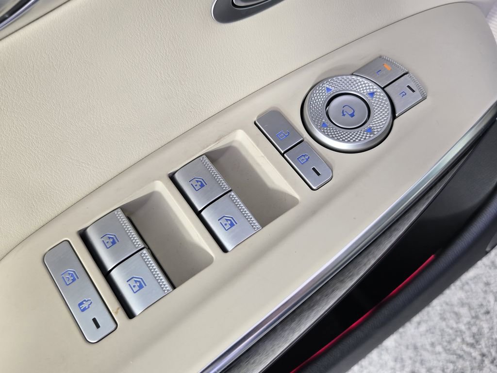 Used 2023 Genesis GV70 3.5T Sport w/ Sport Prestige Package image 25