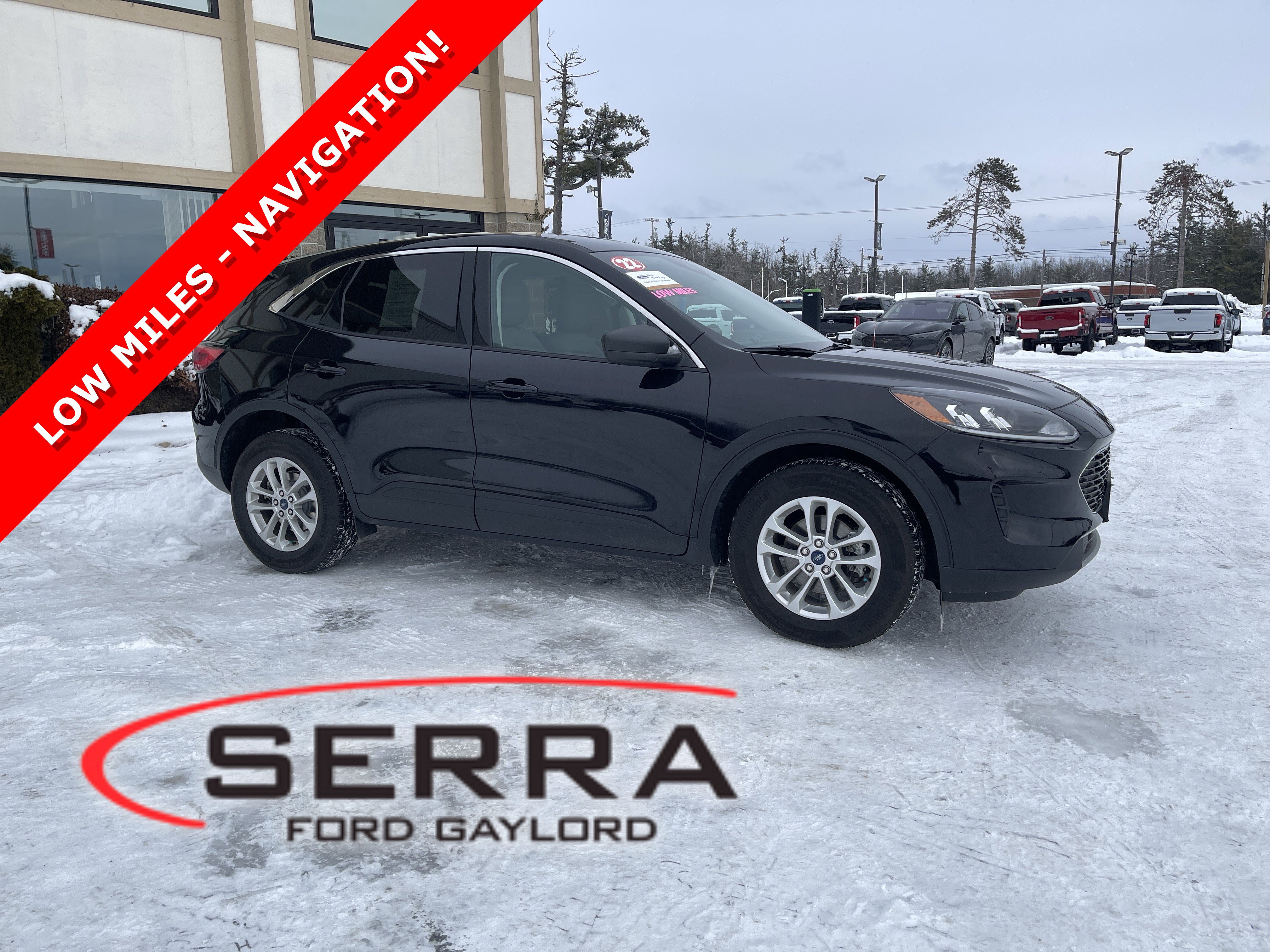 Certified 2022 Ford Escape SE w/ Convenience Package image 1