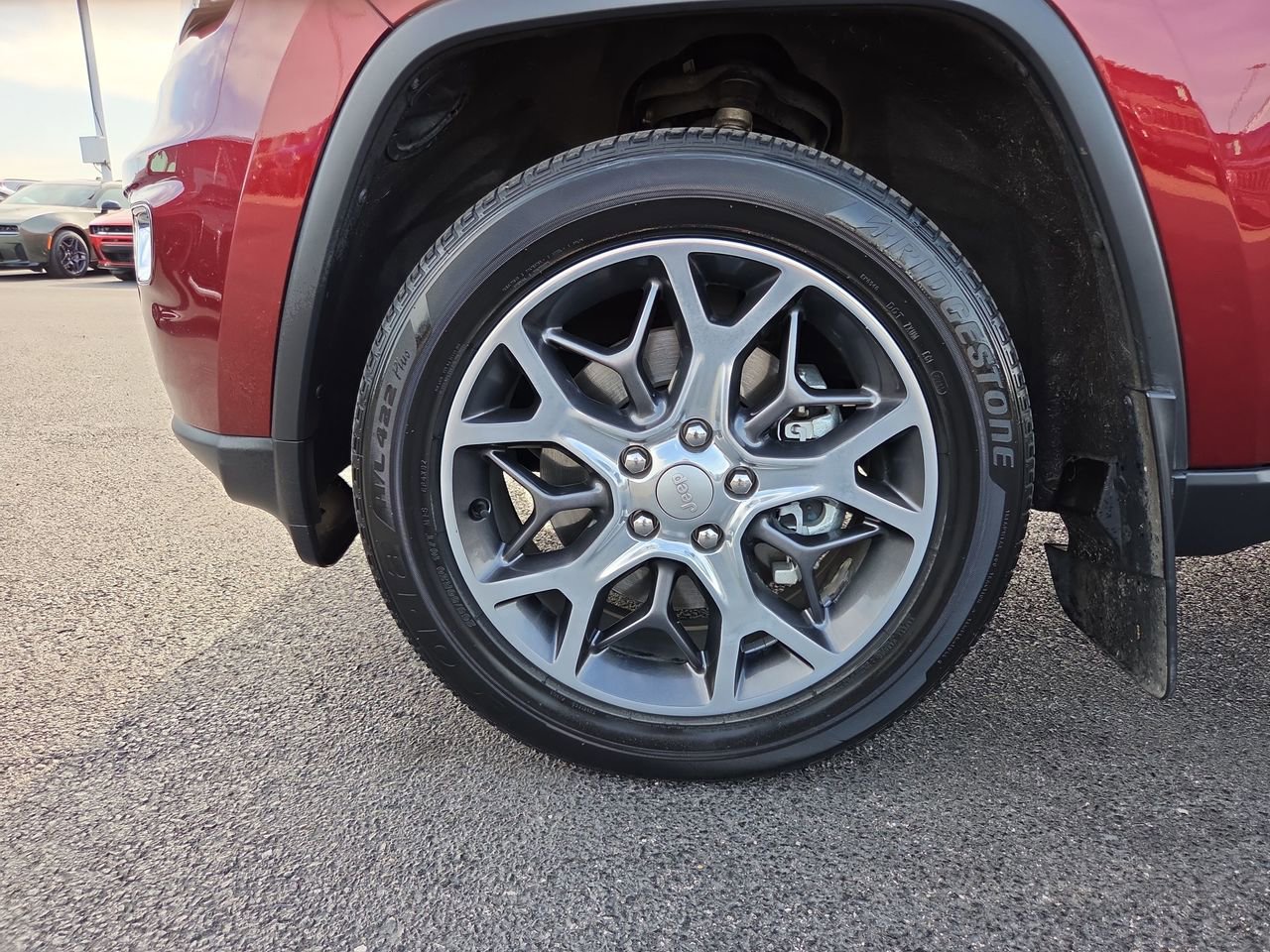 Used 2022 Jeep Grand Cherokee Limited image 9