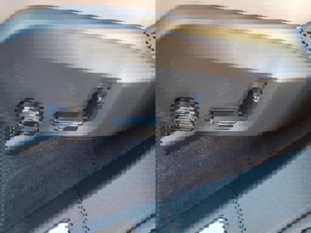 New 2026 Volvo XC60 B5 Plus w/ Protection Package Premier image 13