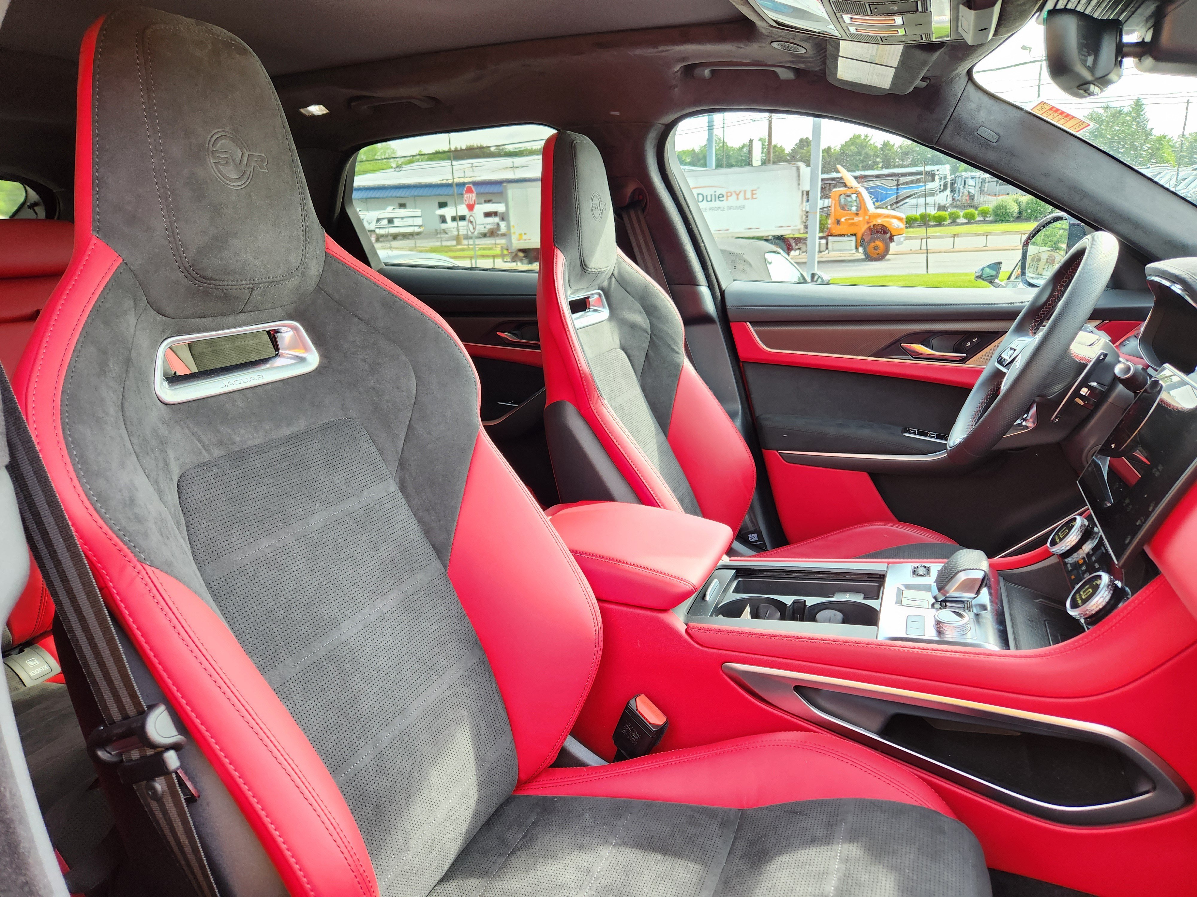 Used 2026 Jaguar F-PACE SVR AWD/4WD image 16